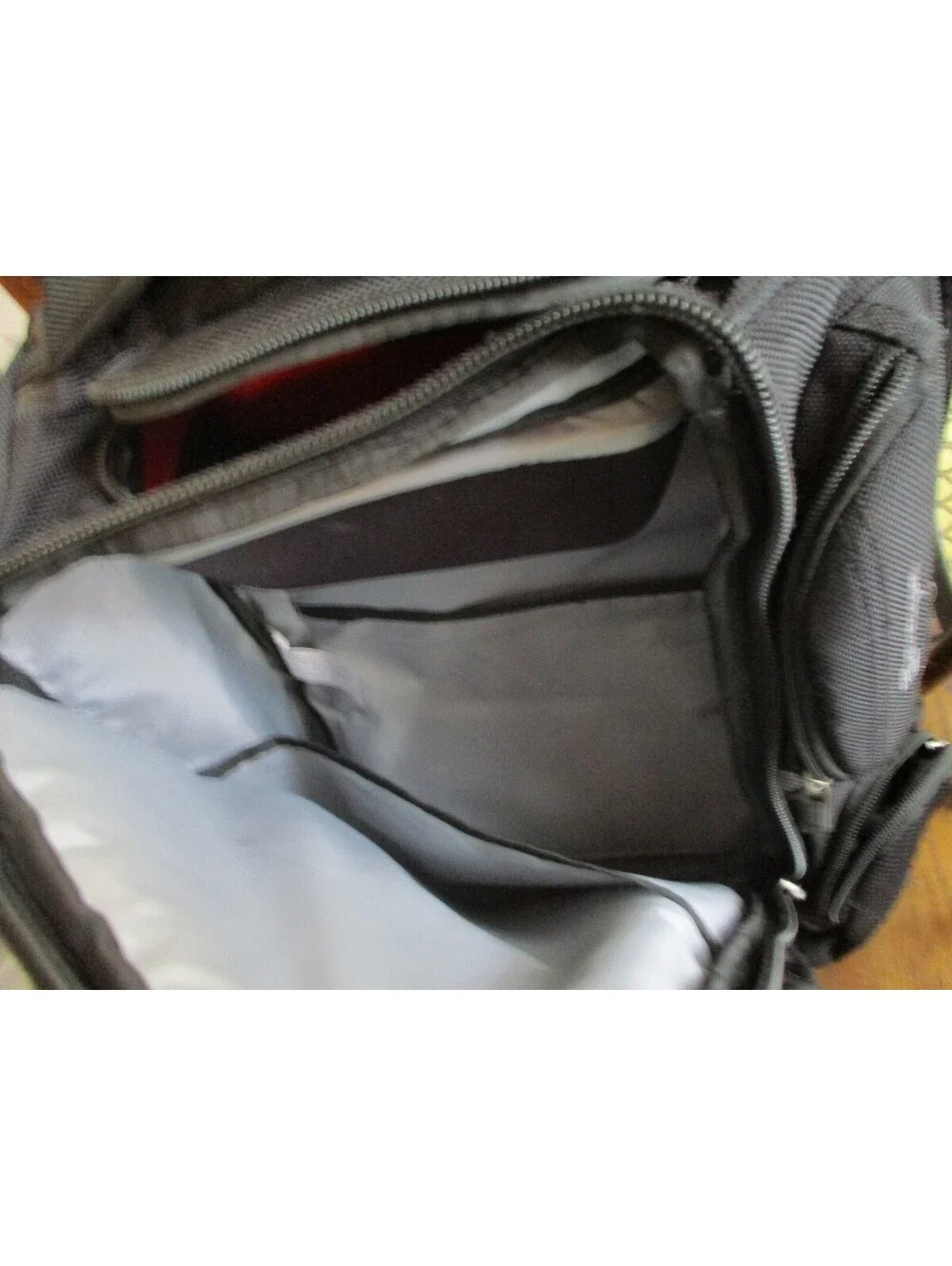 Victorinox E-Motion 360 Rolling Backpack Convertible Luggage Red Black Wear